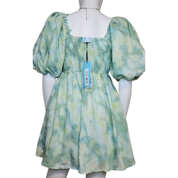 Elegant Green Puff Sleeve Mini Dress - Picture 2 of 6